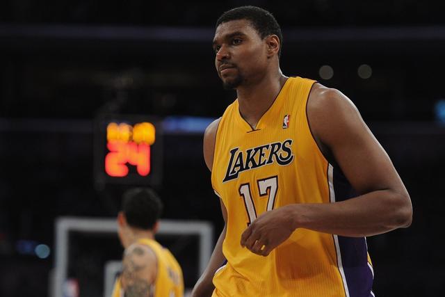 奥尼尔评价NBA与欧洲篮球：拼搏精神的对比